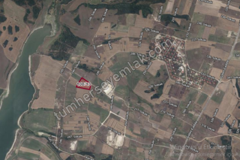 Silivri Balabanda Satılık Arsa , 286 m2 Yolu Var Göl Manzaralı Hisseli 